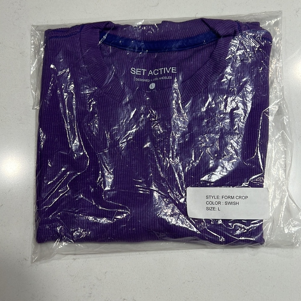 SET ACTIVE STYLE FORM CROP TOP - NWT - Picture 4 of 5